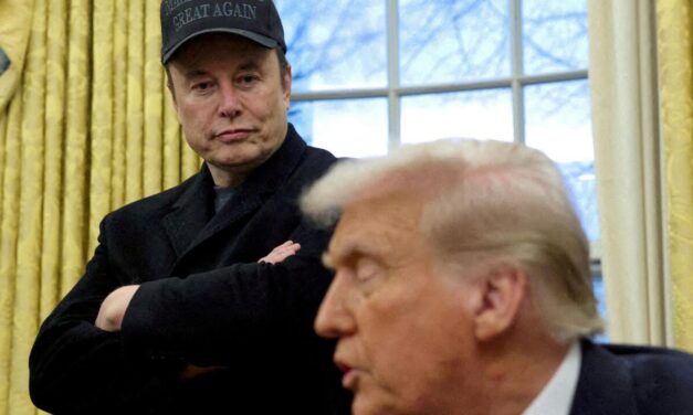 Musk arremete contra Donald Trump