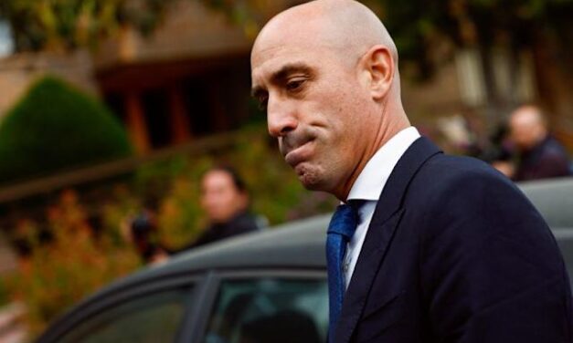 Ratifican sentencia y cargo de agresión contra Luis Rubiales