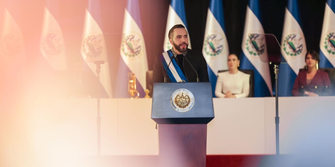 «La mayoría de periodistas no tienen método, ni ética, simplemente son activistas» dice el presidente salvadoreño, Nayib Bukele.