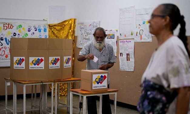 Venezuela elige este domingo a 335 alcaldes en unas elecciones con poca oposición