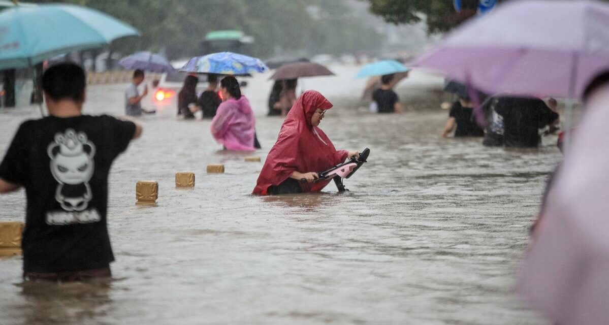 Lluvias extremas provocan inundaciones en varias regiones de China