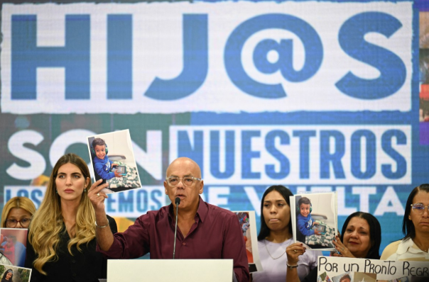 Venezuela acusa a Estados Unidos de tener «secuestrados» a 18 niños durante los procesos de deportación