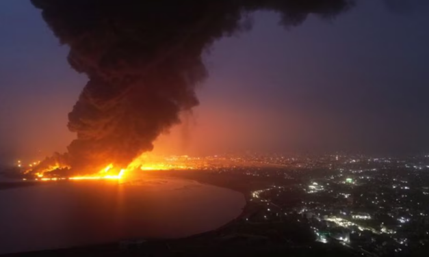 Israel ataca infraestructura en el puerto de Ras Isa, Yemen