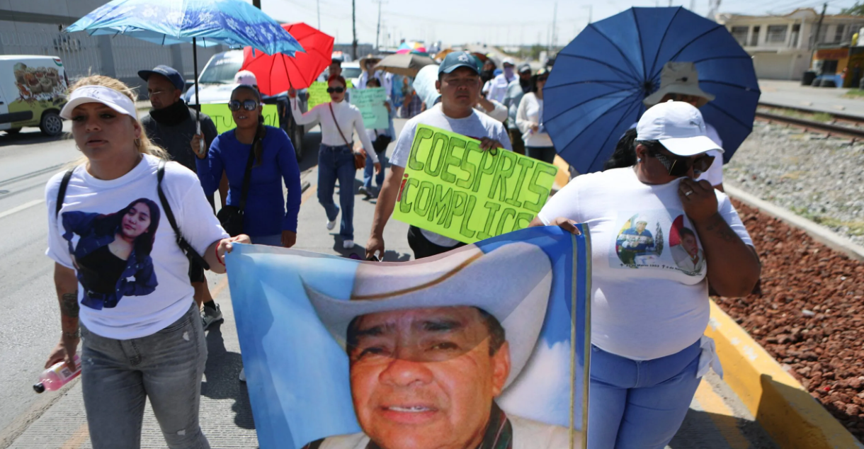 Protestan por centenares de cadáveres acumulados en funeraria del norte de México