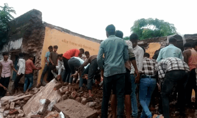 60 niños atrapados tras el derrumbe de un edificio escolar en Rajastán, India