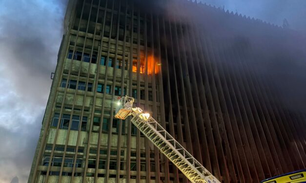 Cuatro muertos y varios heridos dejó un incendio en el Cairo, Egipto