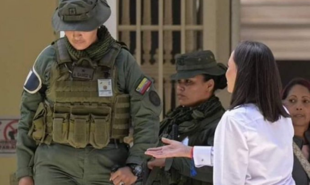 Machado pide a Fuerza Armada organización para “la liberación de Venezuela”