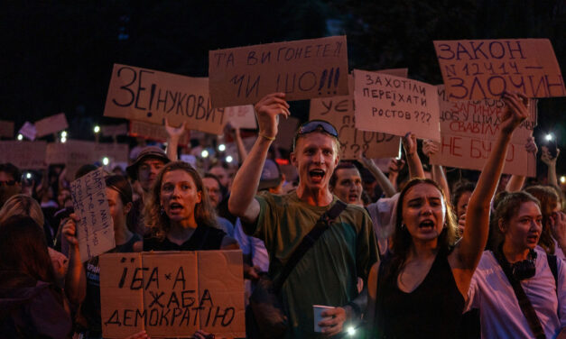 Estallan las protestas contra Zelenski en Ucrania