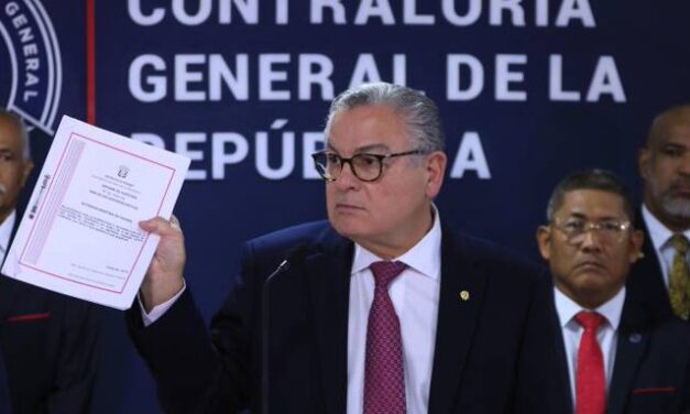 Contraloría de Panamá pide anular contrato que permitió a China operar dos puertos estratégicos del Canal