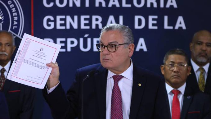 Contraloría de Panamá pide anular contrato que permitió a China operar dos puertos estratégicos del Canal