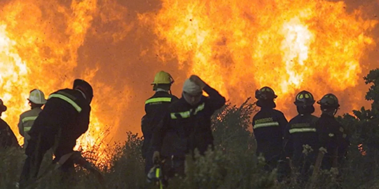 Dos muertos en un incendio forestal en España en medio de la ola de calor