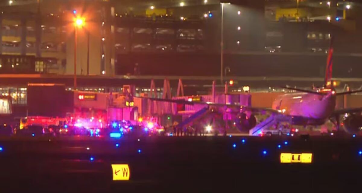 25 heridos por las turbulencias en un vuelo de Delta Airlines que aterrizó de emergencia en Minneapolis, EE. UU.