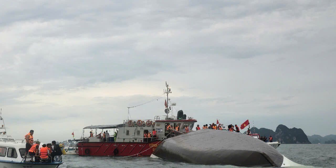 Al menos 30 muertos y varios desaparecidos tras naufragio de barco en Vietnam