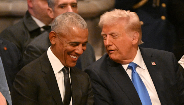 Trump asegura que Obama es culpable de «traición» por presuntamente fabricar la trama rusa