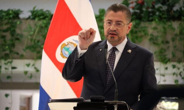Corte Suprema de Costa Rica envía solicitud para retirar la inmunidad al presidente Rodrigo Chaves