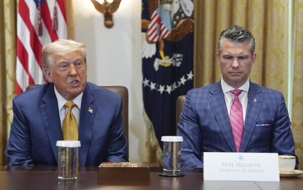 Corte Suprema da luz verde a planes de Trump de eliminar miles de empleos federales