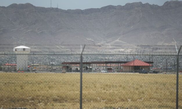 EE.UU. anuncia la construcción de un mega centro de detención en Texas
