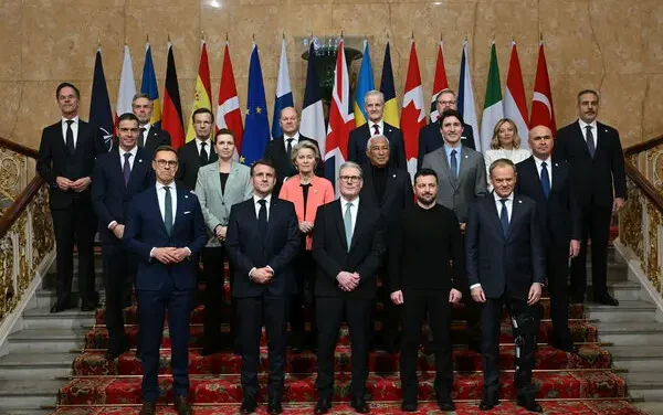 Francia y Reino Unido lideran coalición para reforzar a Ucrania y presionar a Rusia