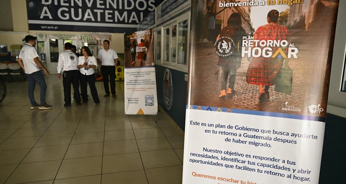 Guatemala autoriza permanencia de 161 mexicanos que huyeron de la violencia