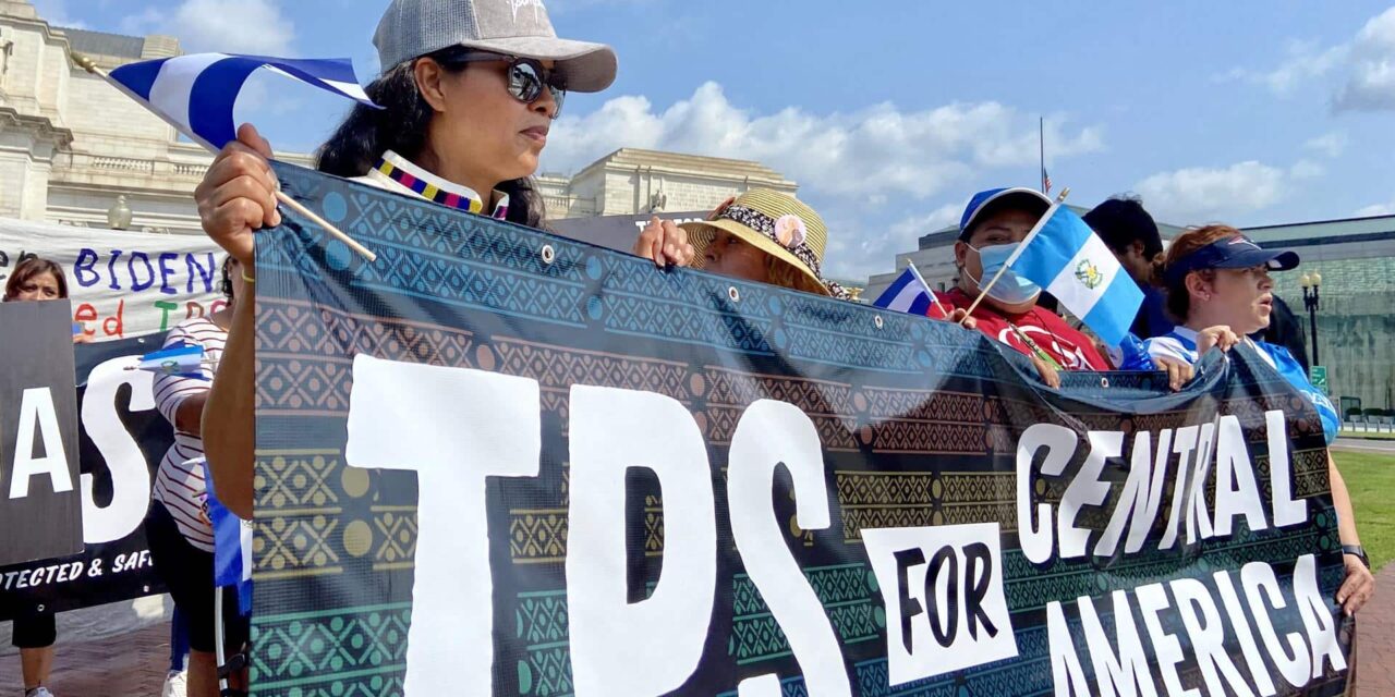 Tribunal aprobó poner fin al Estatus de Protección Temporal para 60,000 migrantes de Honduras, Nicaragua y Nepal en los EE. UU.