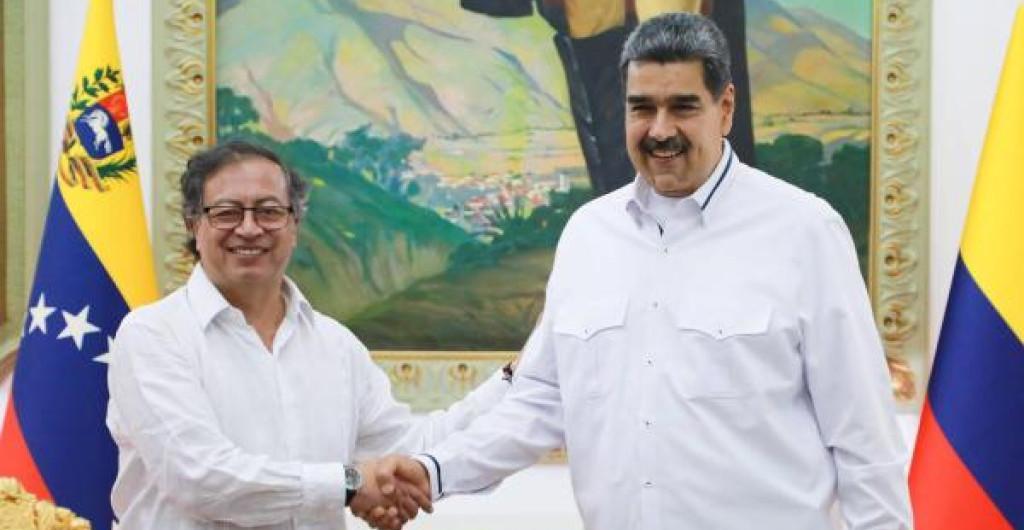 Maduro celebra refuerzo militar colombiano en el Catatumbo mientras EE. UU. asegura que atacará con todo su poder