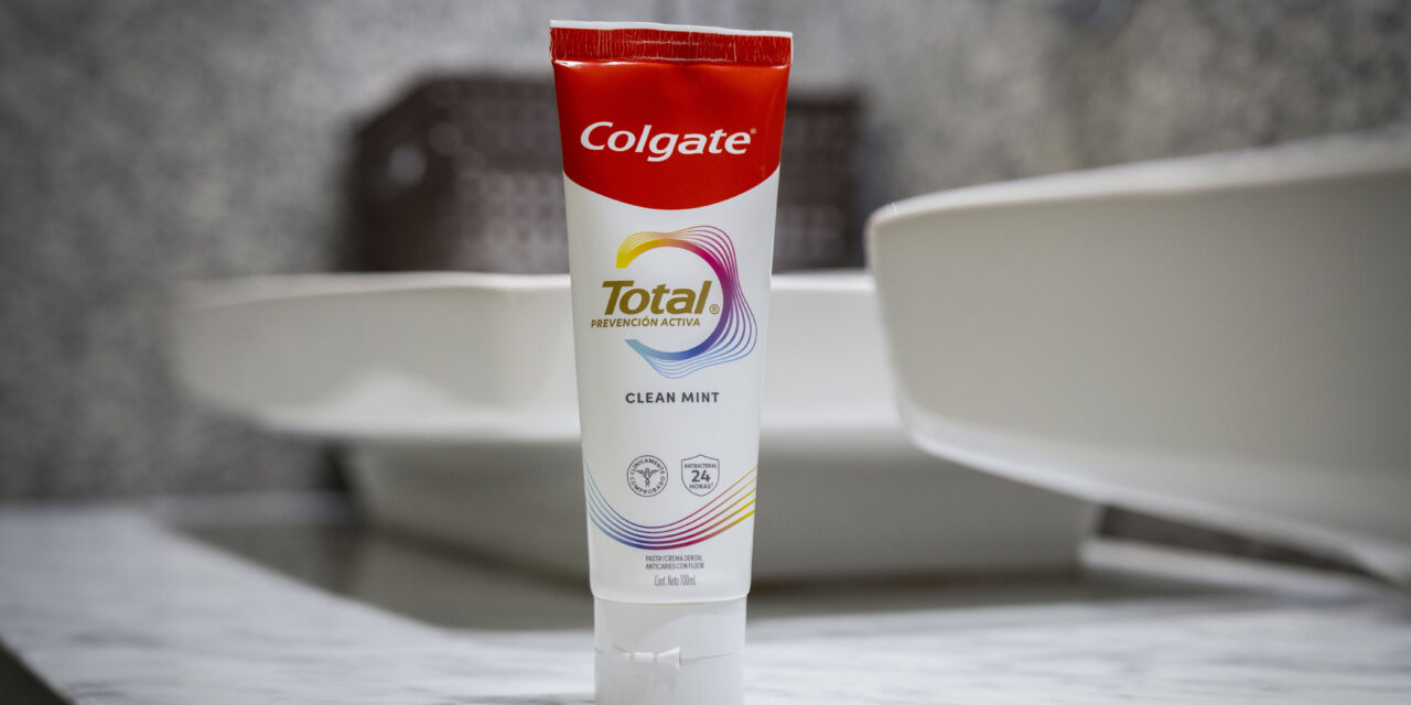 Guatemala ordena retiro de crema dental Colgate Total Clean Mint por posibles riesgos
