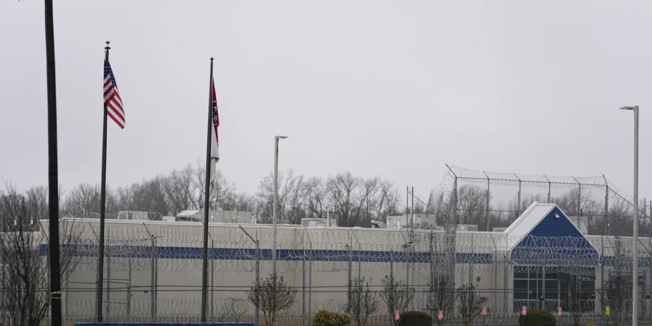Tennessee, EE.UU. aprueba convertir una vieja prisión en un centro de detención de inmigrantes
