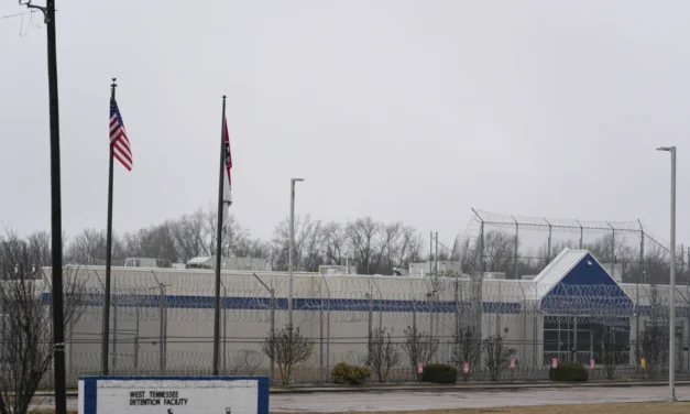 Tennessee, EE.UU. aprueba convertir una vieja prisión en un centro de detención de inmigrantes