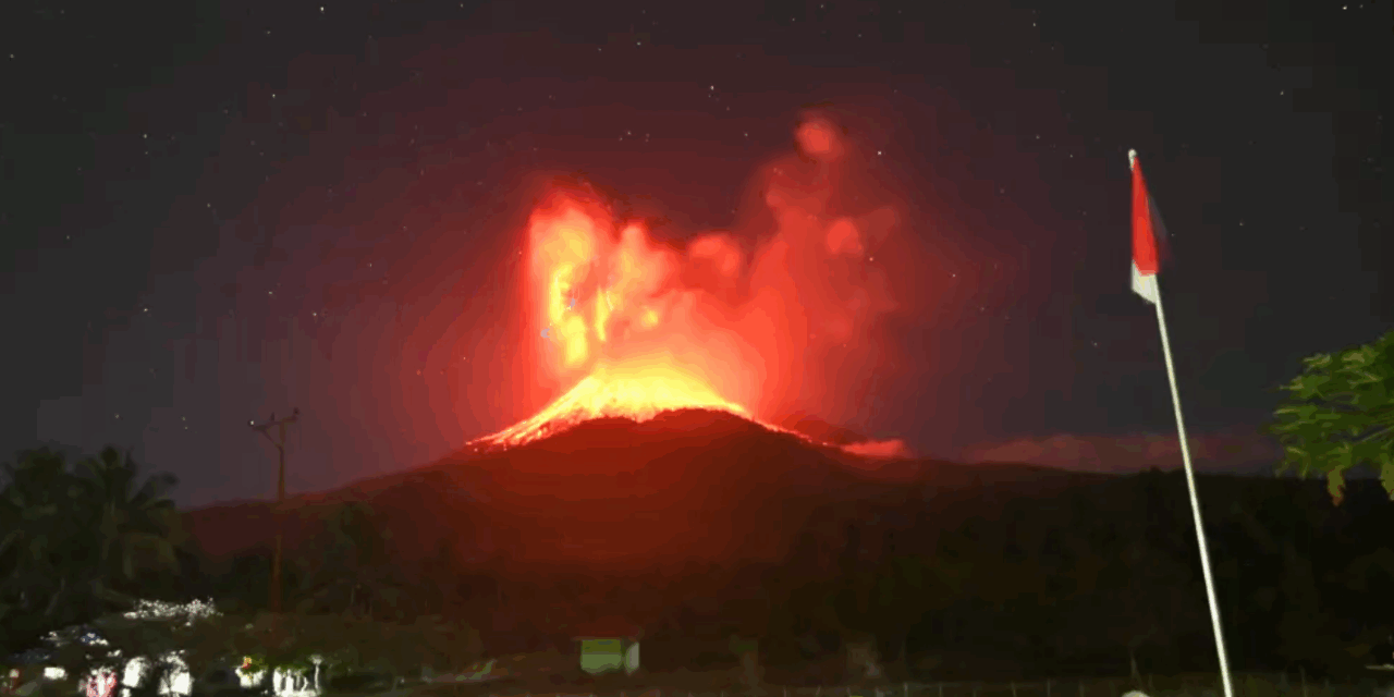 Indonesia activa alerta máxima tras nueva erupción del volcán Lewotobi