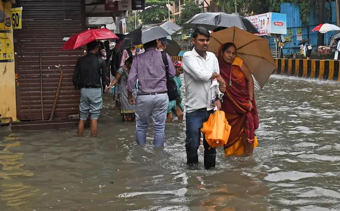 Más de treinta muertos dejan las intensas lluvias, inundaciones y deslizamientos de tierra en India