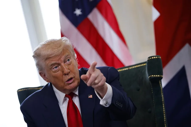 Trump asegura que México y Canadá hacen lo que el ordena