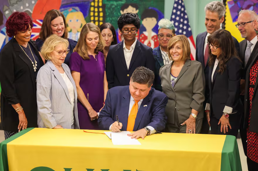 Illinois se convierte en el primer estado de EEUU en exigir evaluaciones de salud mental para los estudiantes.
