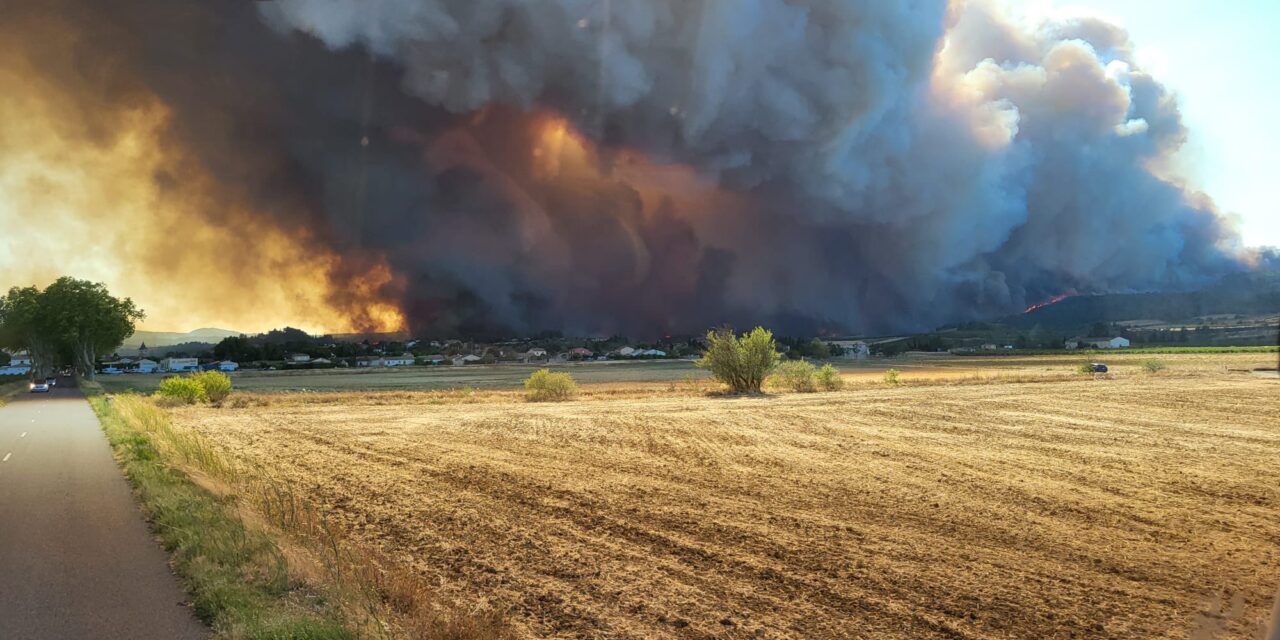 El incendio sigue activo tras quemar 17,000 hectáreas en Francia