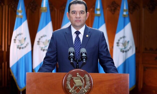 ¿Por qué investigarán al expresidente guatemalteco Jimmy Morales?