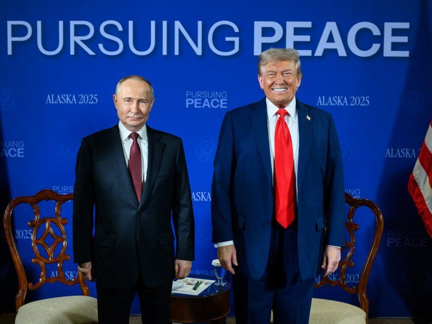 EE.UU. y Rusia buscan acuerdo para poner fin a la guerra