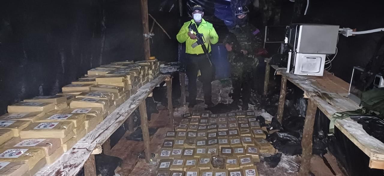 Incautan más de una tonelada de droga y destruyen laboratorio en Nariño, Colombia