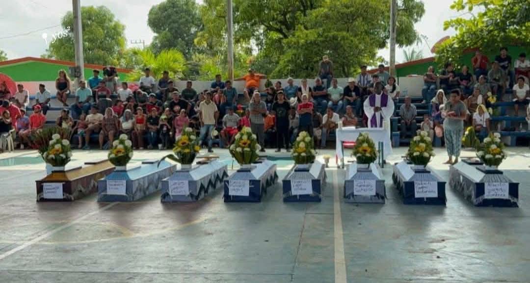 Ocho policías comunitarios fueron asesinados en Ayutla, Guerrero, México