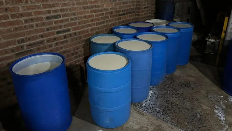 Bandas roban y adulteran miles de litros de leche en Guanajuato, México