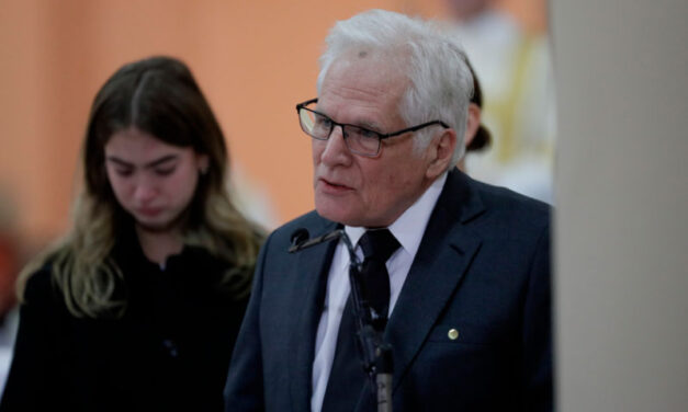 Miguel Uribe Londoño, padre de Miguel Uribe Turbay, será el precandidato presidencial de la derecha en las elecciones de 2026.