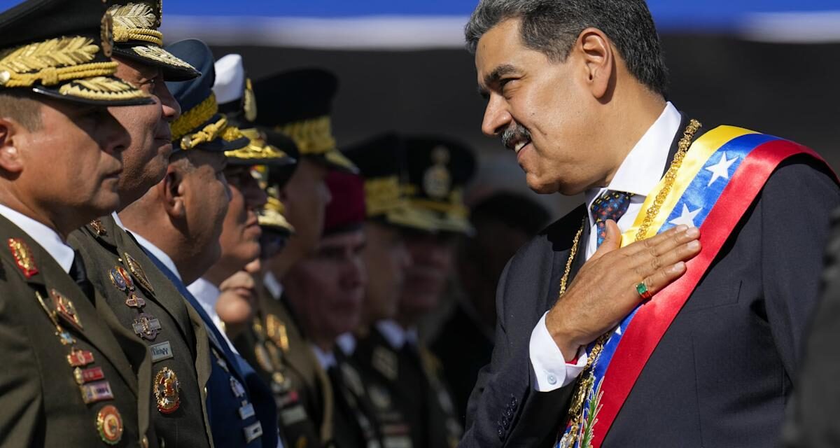 Maduro convoca a enrolamiento militar