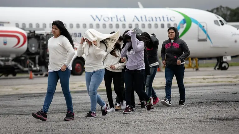 1.6 millones de inmigrantes indocumentados han abandonado voluntariamente Estados Unidos