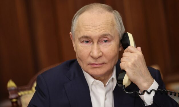 Rusia impone restricciones a llamadas en redes sociales