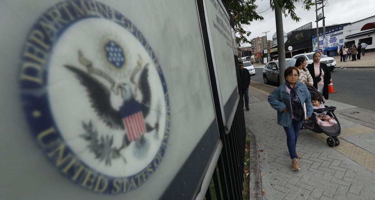 Estados Unidos planea reducir la duración de los visados para estudiantes y periodistas