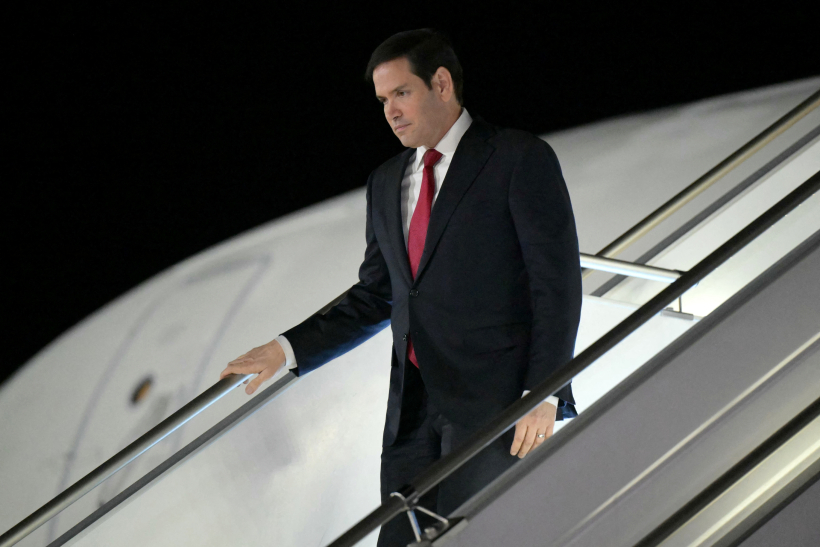 Rubio llega a Ecuador para reforzar la cooperación en seguridad para frenar la violencia de las bandas criminales.