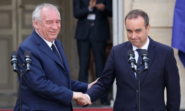 Nuevo primer ministro de Francia promete una “ruptura” con sus predecesores