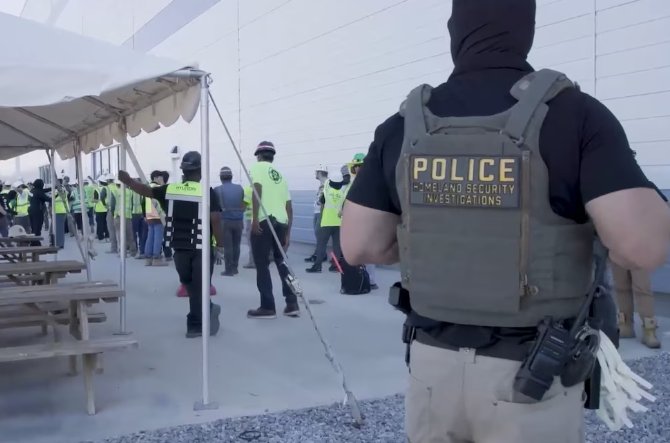 Corea del Sur acuerda con EE. UU. la liberación de ciudadanos detenidos en redada de ICE en planta de Hyundai