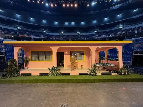 Dueño de la “casita” de Bad Bunny demanda al artista por 6 millones de dólares