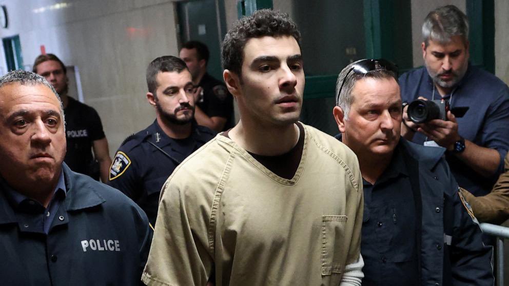 Desestimas de cargos de asesinato a Luigi Mangione
