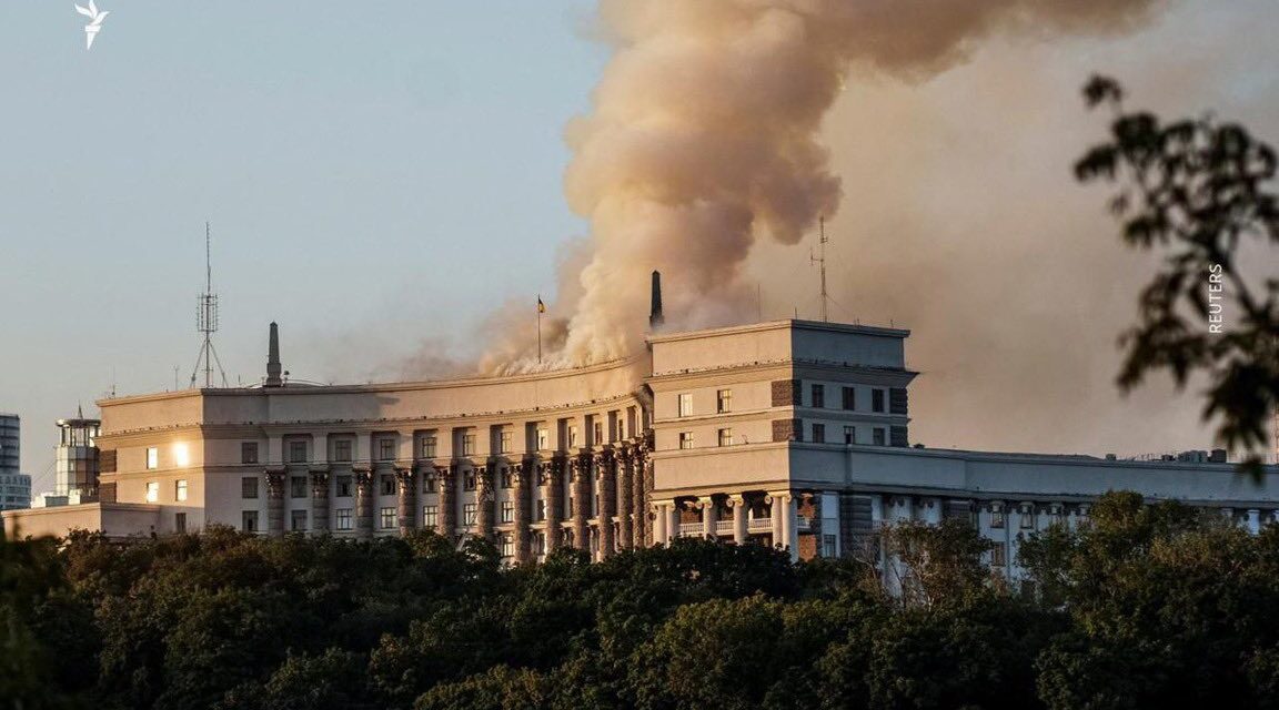 Rusia lanza su primer ataque contra la sede del Gobierno de Ucrania en Kiev