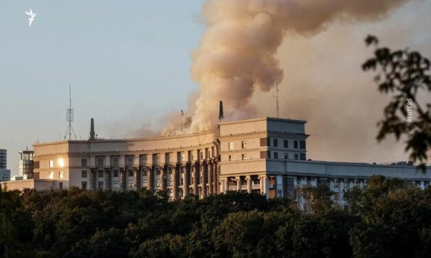 Rusia lanza su primer ataque contra la sede del Gobierno de Ucrania en Kiev